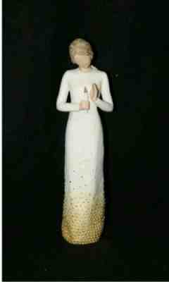 WILLOW TREE "VIGIL" SIGNATURE COLLECTION 10" RESIN FIGURINE BY SUSAN LORDI