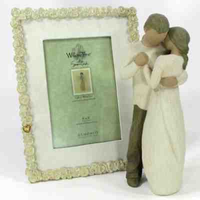 Willow Tree PROMISE 9" Figurine & 4"x6" Roses Photo Frame Gift Set NIB 26450