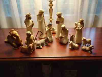Willow Tree Nativity , vintage Demdaco 2000. Gorgeous set !!!