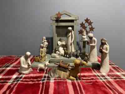 Willow Tree Nativity Set Susan Lordiâ??s 17 Pieces Rare with Angel on Stand