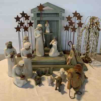 Willow Tree Nativity Set 19 pieces Classic by Susan Lordi Christmas Shepard