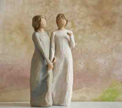 Willow Tree My Sister, My Friend, Sculpted Hand-Painted Figure 50 pcs