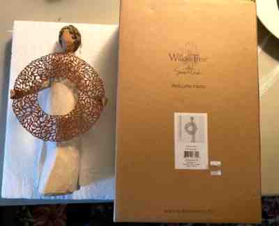 NEW Willow Tree Welcome Here 2010 Figurine 26251 Susan Lordi - Metal Wreath