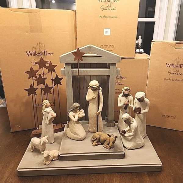 Willow Tree Nativity Set stable Creche Stars Wisemen Mary Baby Jesus Joseph Lot