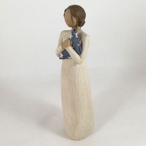 Willow Tree Hero Figure Woman Holding Folded American Flag Susan Lordi 2004