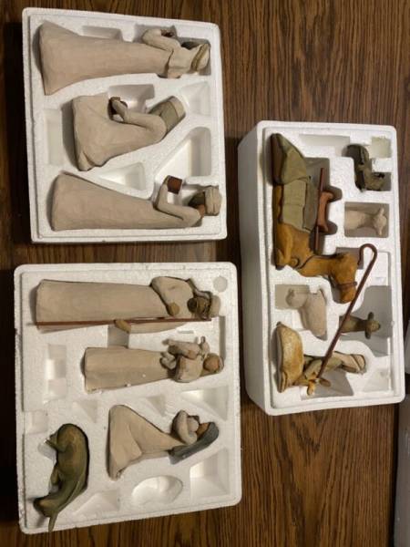 Willow tree nativity full set (only used 2 times & original packaging)