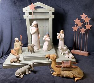 1999 And 2002 Willow Tree Demdaco Nativity And Shepherds Set With Crèche Stable