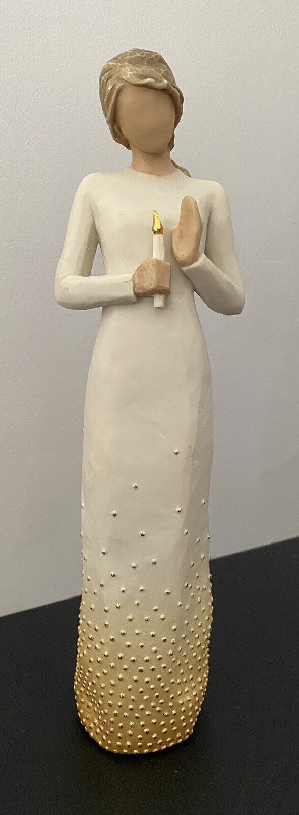 Willow Tree " VIGIL " By Susan Lordi 2015 Demdaco Woman Holding Candle 10" Tall