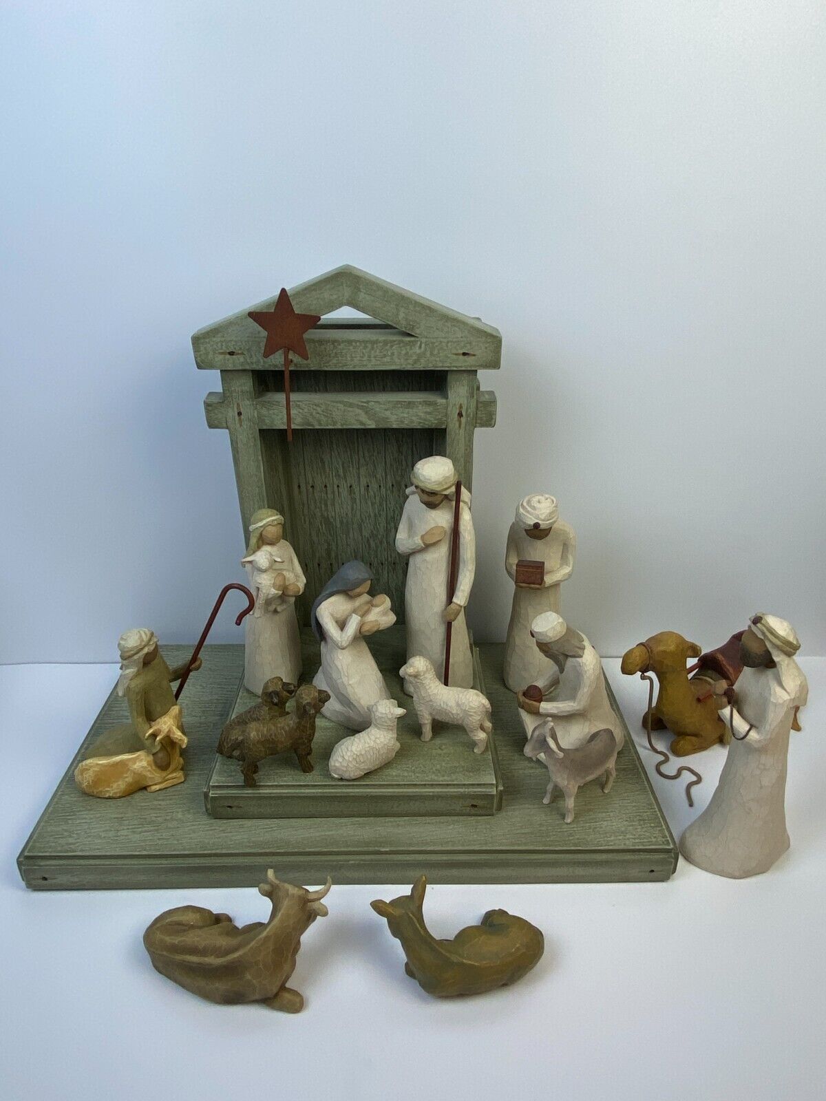 Authentic Willow Tree Nativity Set- Includes All Pieces In Picture 20 Piece Set