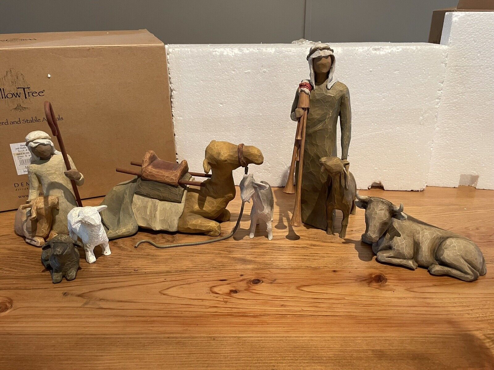 Willow Tree Shepherd & Stable Animals, Ox & Goat, Shepherd w/ Bagpipe.  GREAT!!