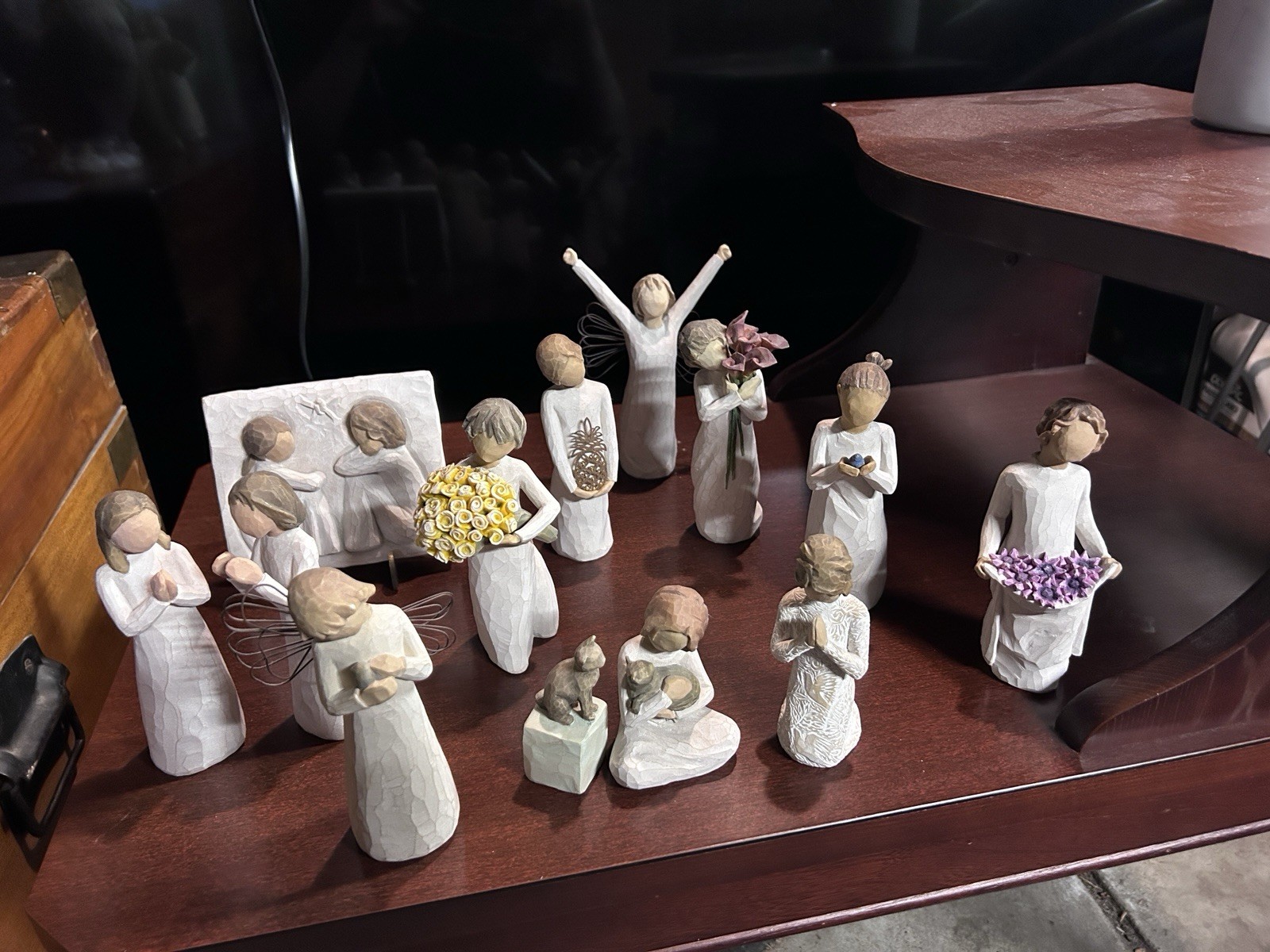 Lot 13 Willow Tree Figurines