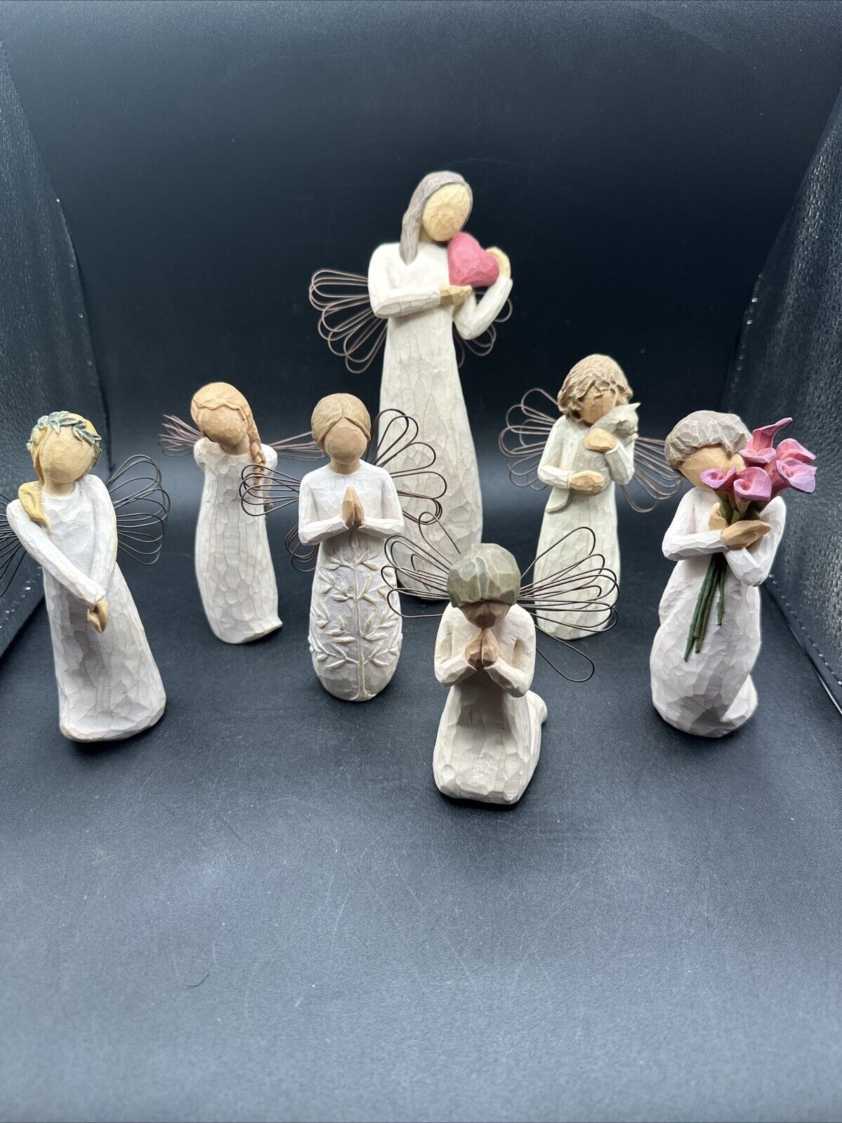 Willow Tree Angels Lot Angel Of The Heart Bloom A Tree Of Prayer Affection Angel