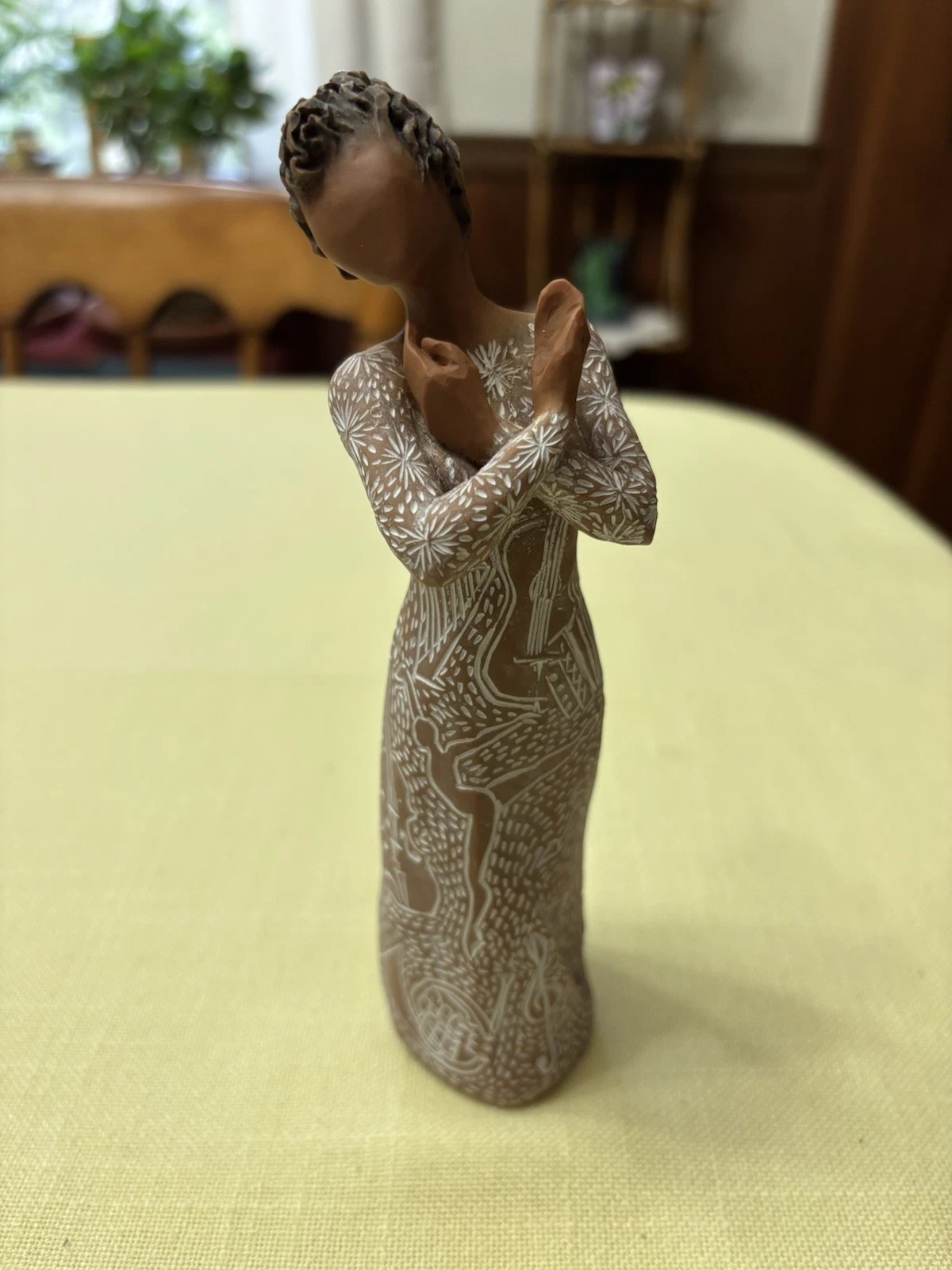 Willow Tree Music Speaks 2022 Figurine ( Darker Skin ) NIB