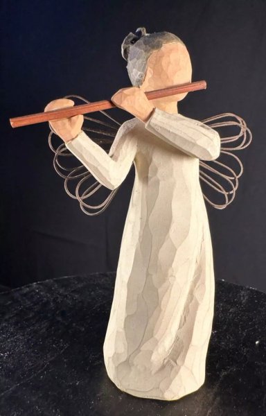 WILLOW TREE Angel Of Harmony Flute Demdaco Susan Lordi 2002 Figurine 5 5/8"