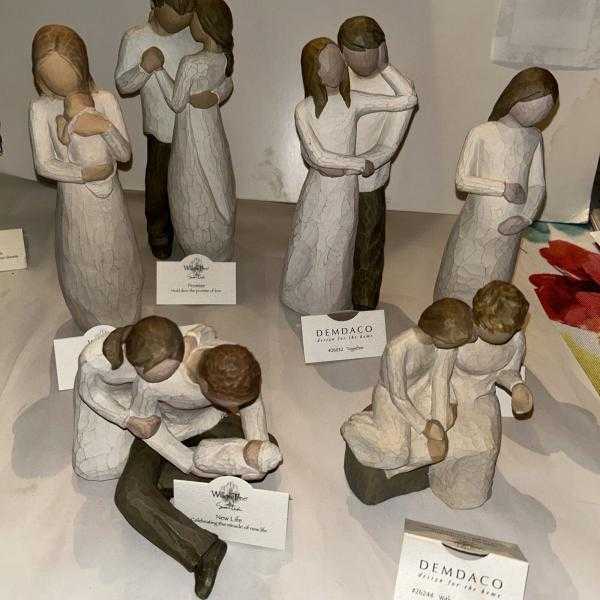 Willow tree Demdaco Figures Lot Of 6 Larger Ones