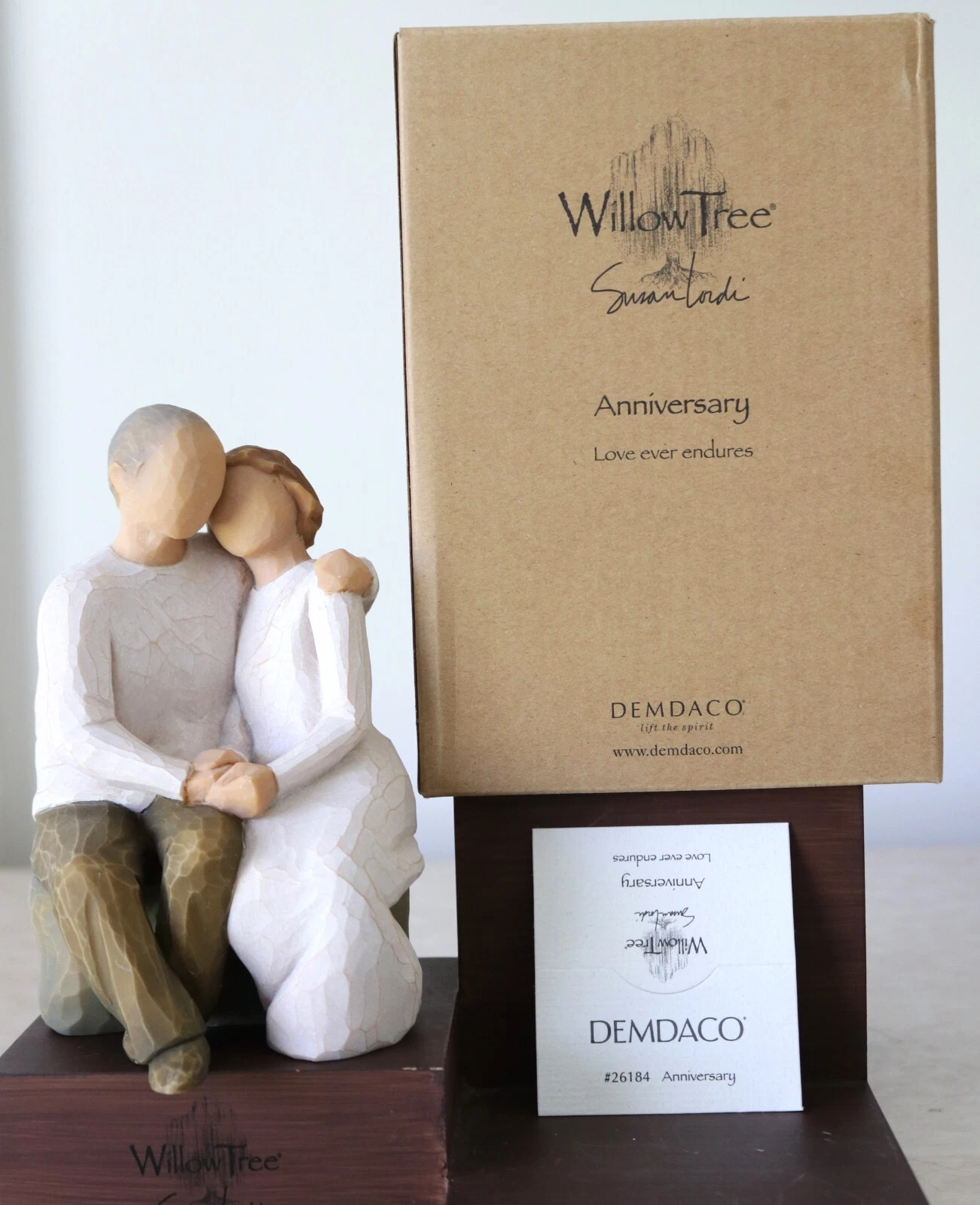 Willow Tree - Anniversary - Love ever endures - Susan Lordi 2007 - #26184