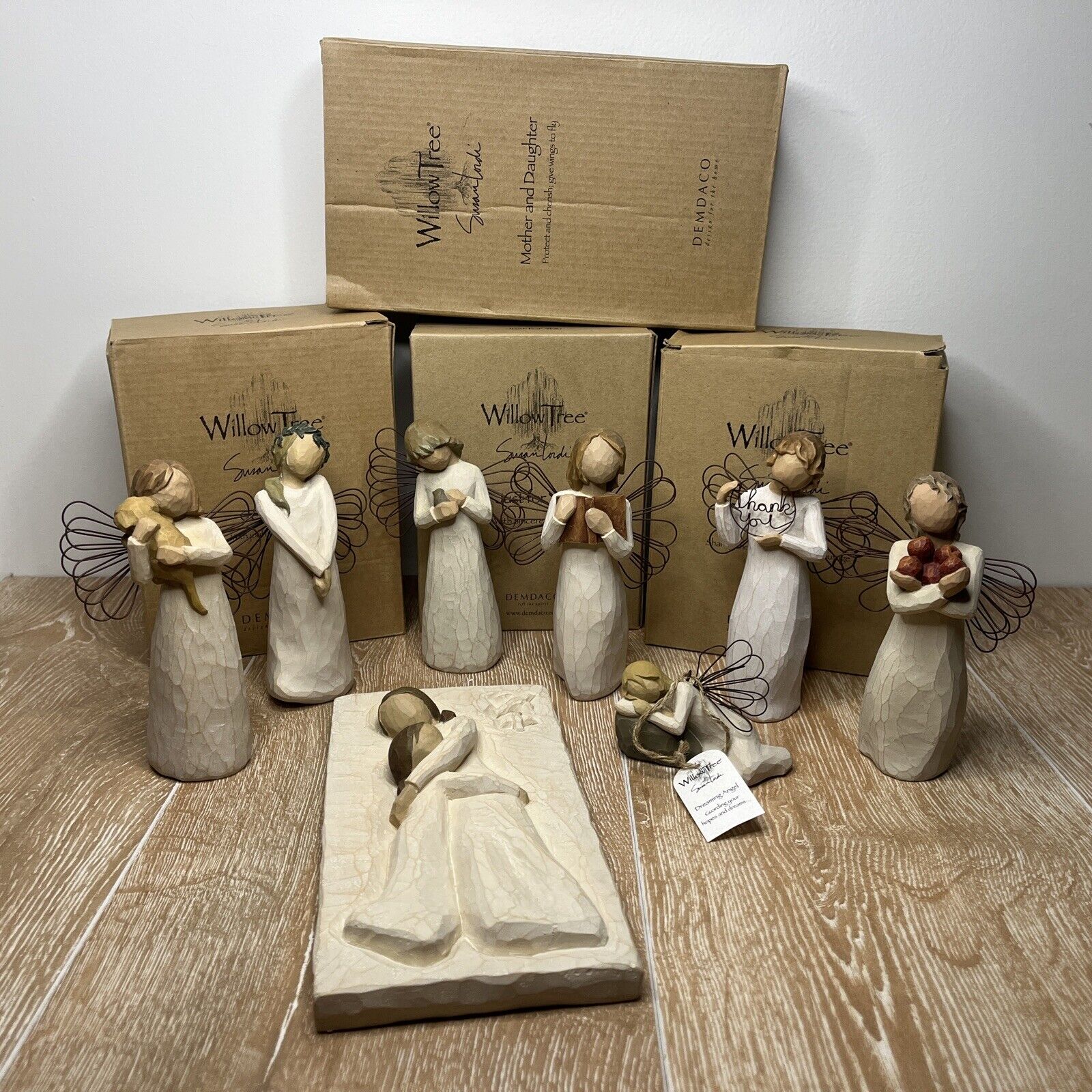 Willow Tree Artist Susan Lordi's Retired Figure Lot Of 8