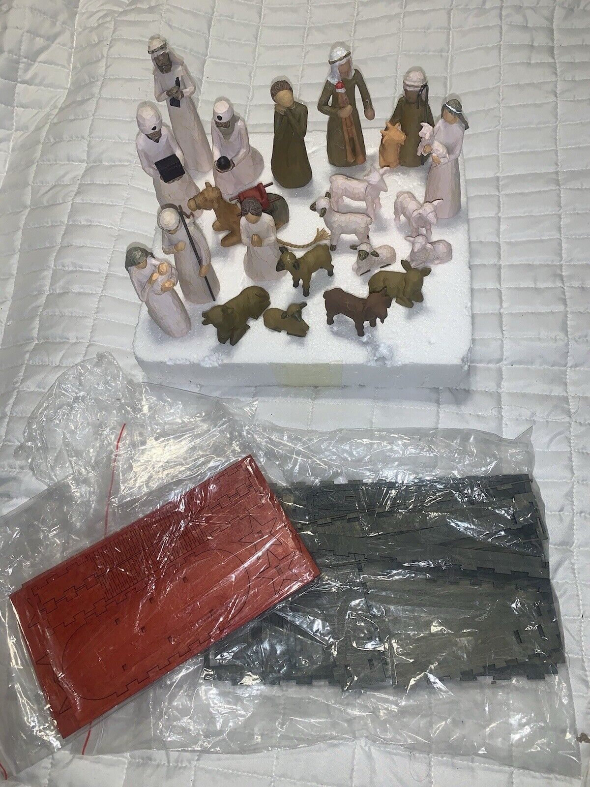 Nativity Figurines 21+pc Set Resin Willow Tree Style NOB
