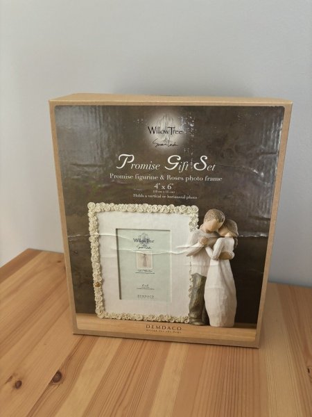 Willow Tree "Promise" Gift Set Including Rose Trimmed Picture Frame New