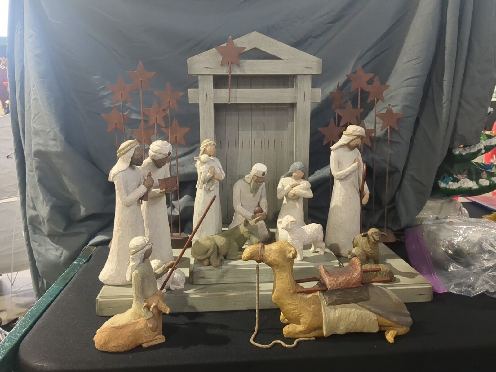Willow Tree Demdaco-  Nativity Creche With Metal Stars and 13 Figurines, Manger