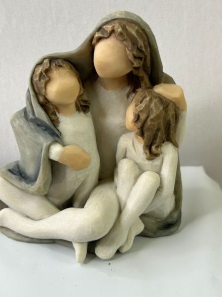 " COZY" sculpted figure by Susan Lordi | Willow Tree NEW IN BOX