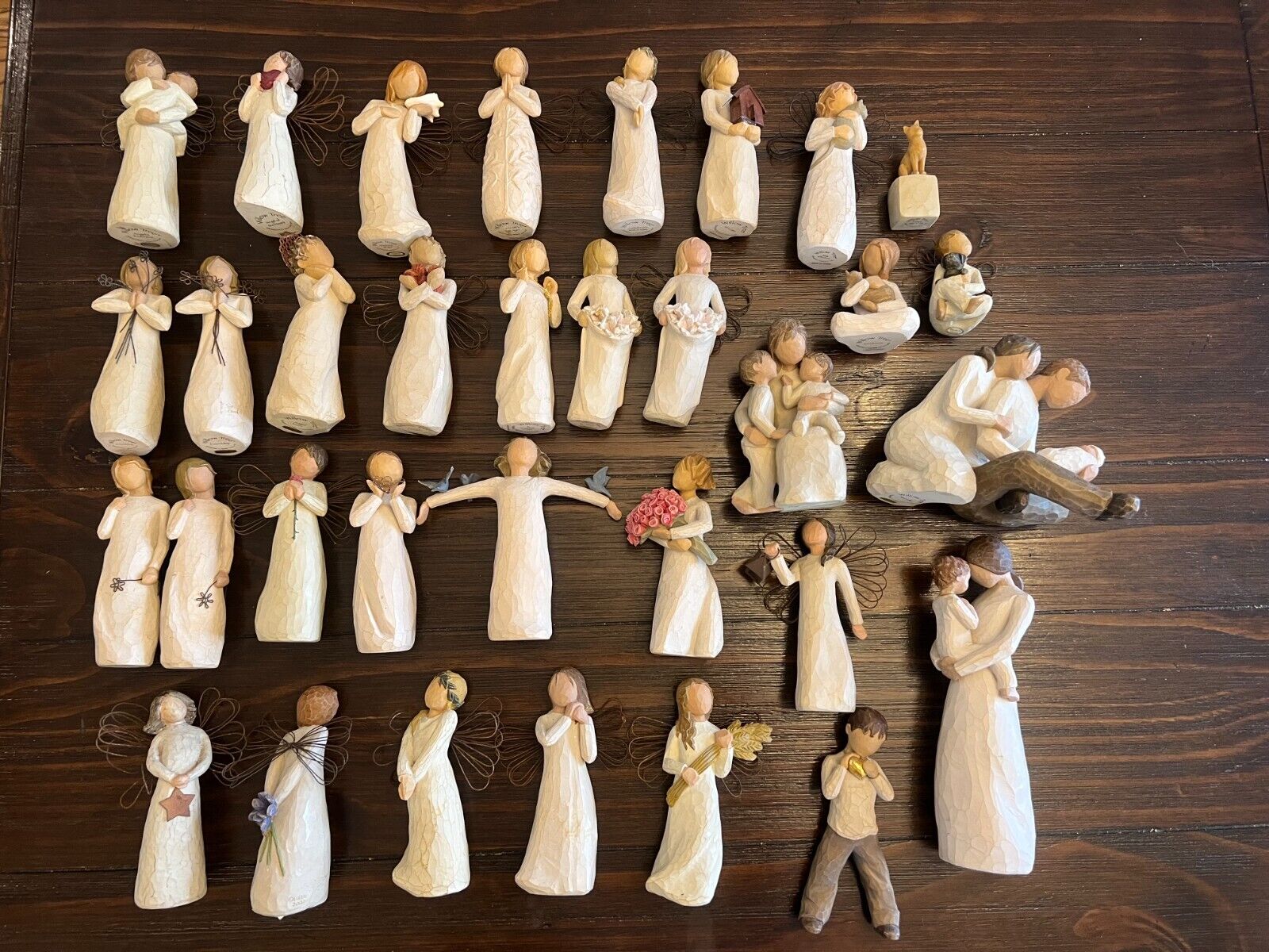 Willow Tree Angels Assorted in Great Condition - see detailed photos (Lot of 33)