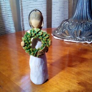 Willow tree figurine Ornament 2021 Welcoming Possibilities  Girl With Wreath EUC