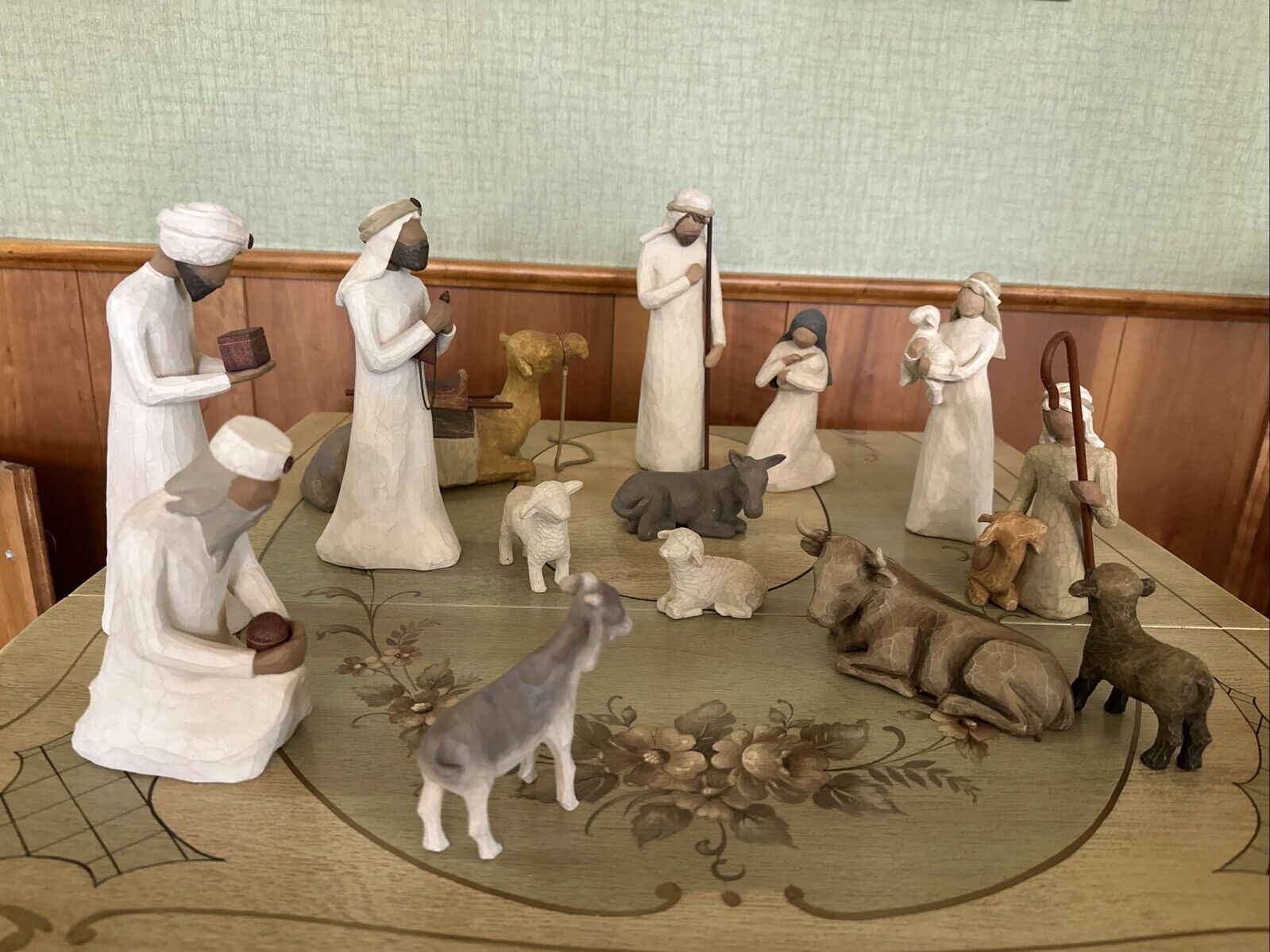 15 Piece Willow Tree Nativity Set With 3 Wise Men, Ox & Goat, And Stable Animals