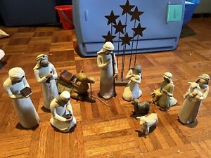 New ListingWillow Tree Sculpted Hand-Painted Nativity Figure Set - 12 Piece