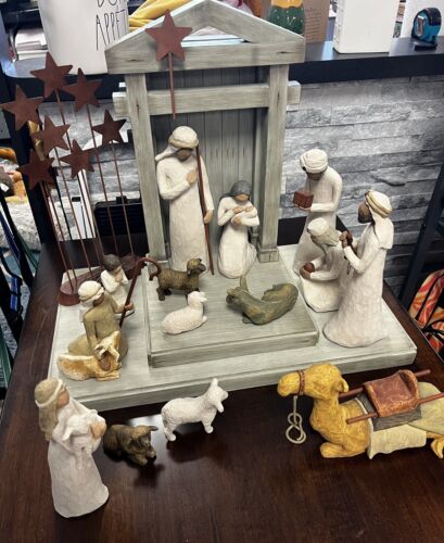 Willow Tree Nativity Set- Includes All Pieces In Picture 16 Piece Set