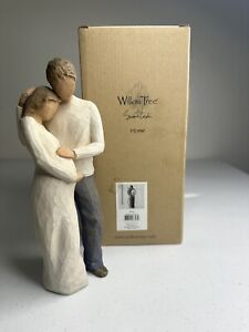 Willow Tree 'Home' Figurine: Family Embrace by Susan Lordi - Hand-Painted Decor