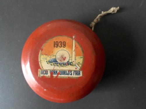 Vtg 1939 New York World's Fair YoYo Trylon Perisphere Classic Wood/Wooden NY NYC