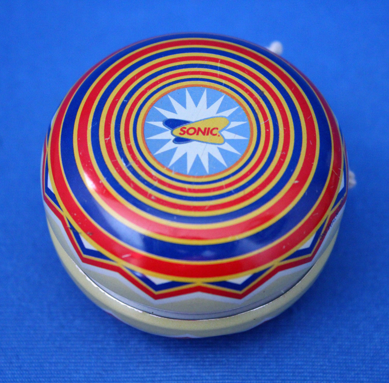 vintage 2004 Classic SONiC prize toy STRiPED TIN metal YO-YO YOYO w/String GUC