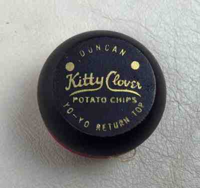 vintage DUNCAN MIDGET WOODEN YO-YO KITTY CLOVER POTATO CHIP PROMO