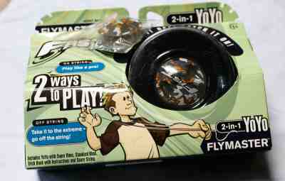 YYF FAST Flymaster Off String Yoyo New in Box Spair Hubs Hard To Find NIB