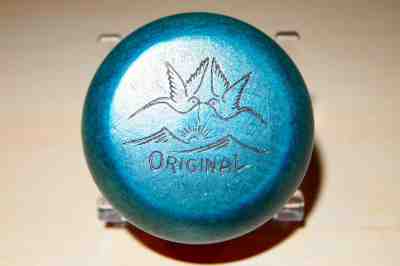 1970s super rare  Tom Kuhn (ORIGINAL DOVE AND MOUNTAIN) Yo-Yo   