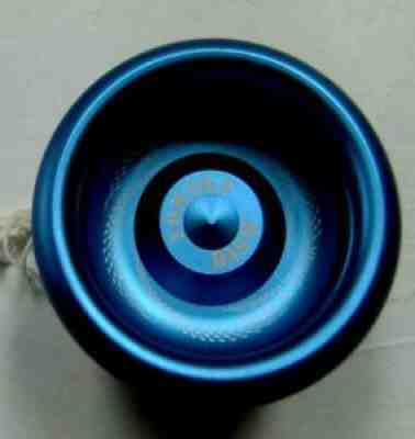 Yomega Dash High Performance Aluminum Yo-yo - Blue