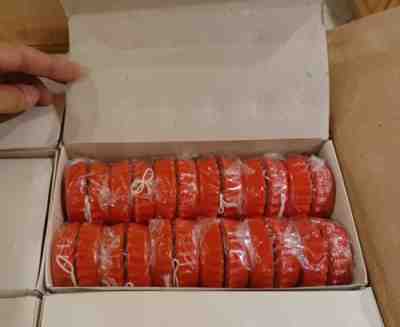 NEW CASE 24 BOXES 288 Coca Cola YoYo Shaped Like Bottle Cap Collectible