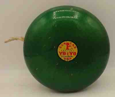 Vintage Duncan Wooden Oversize Jumbo Award 77 YO-YO 4 1/2 Inch Green Very Rare