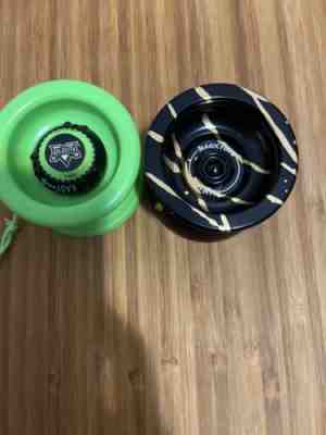 Magic Yoyo Velocity set of 2 Yoyos EUC N11