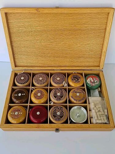 New ListingTom Kuhn Heirloom Yo Yo Set 13 Pc In Oak Presentation Case 1989 RARE Unique Gift